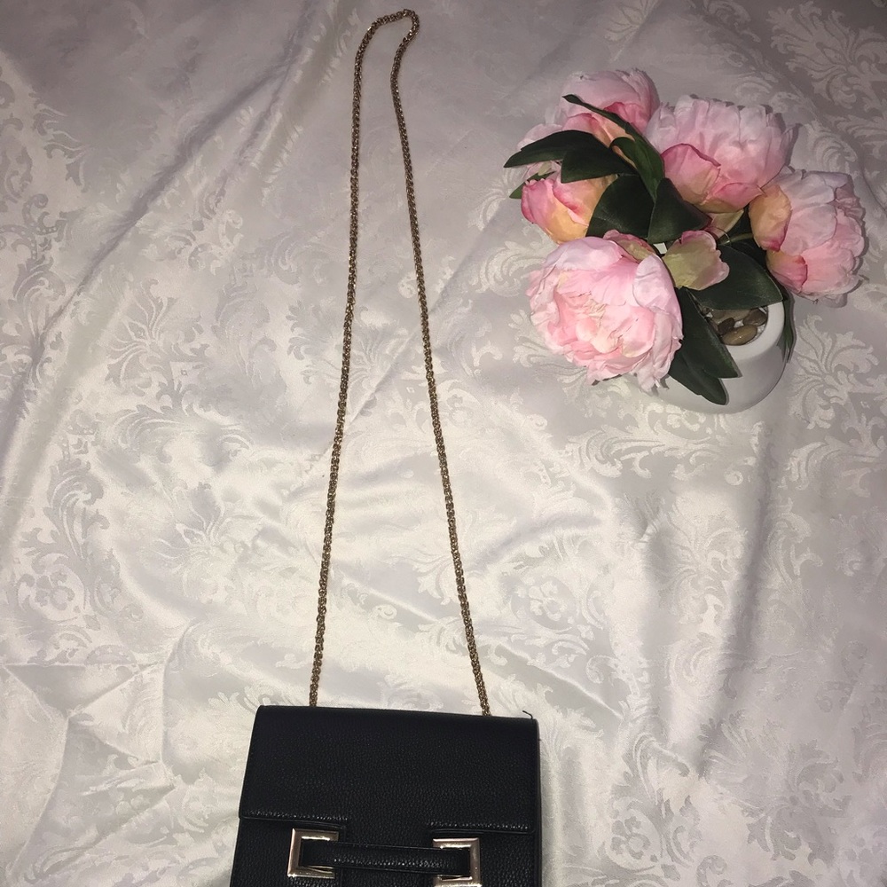 Crossbody - Picture 3 of 5